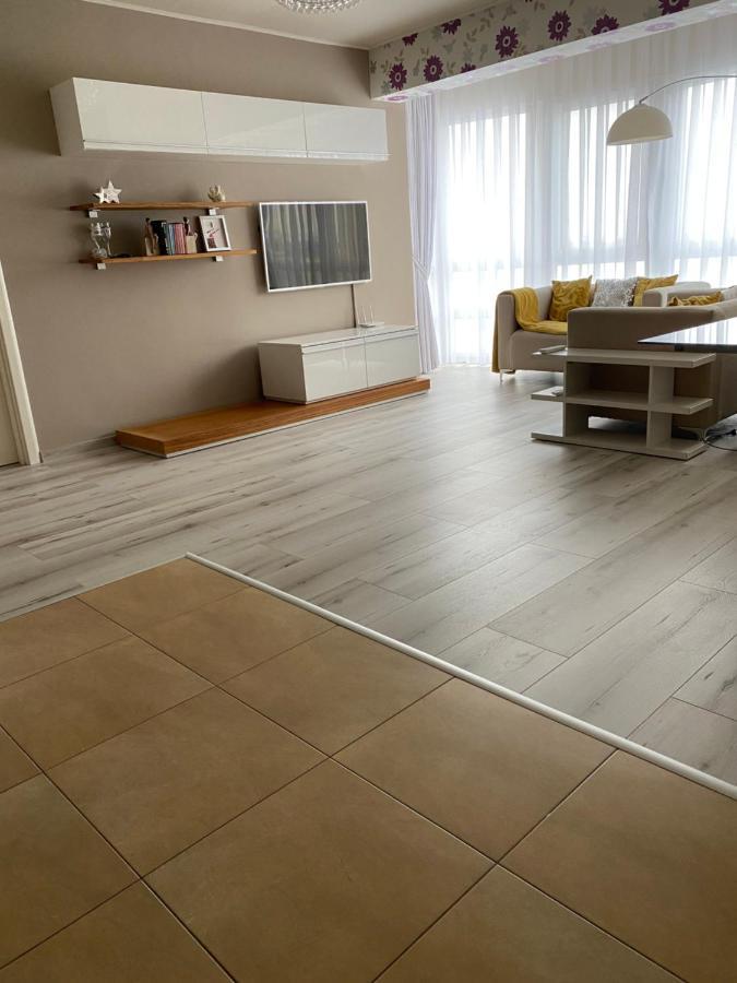 Apartament Avana Орадеа Екстериор снимка