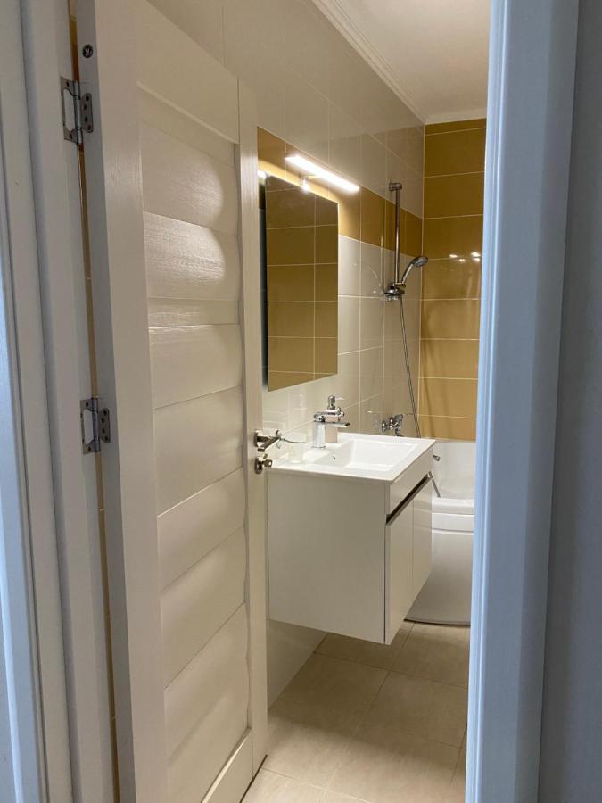 Apartament Avana Орадеа Екстериор снимка