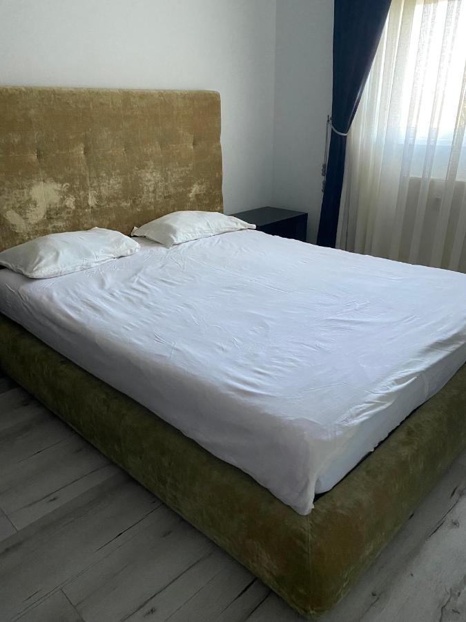 Apartament Avana Орадеа Екстериор снимка